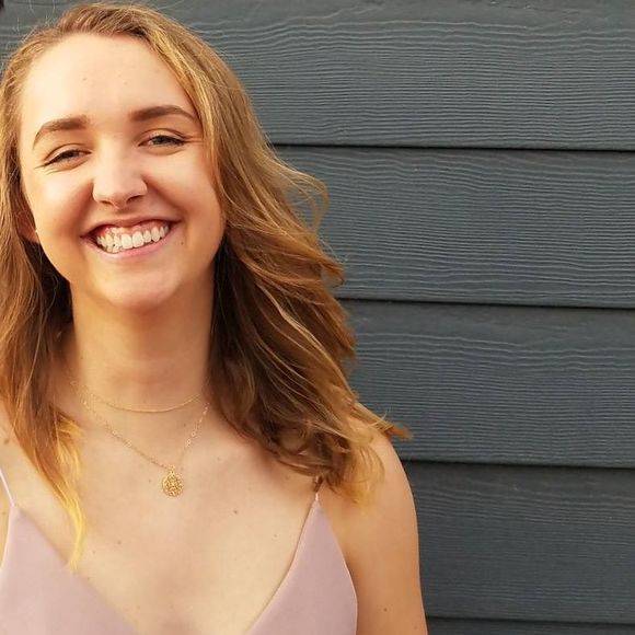 Meet your Posher, Megan - Picture 1 of 1